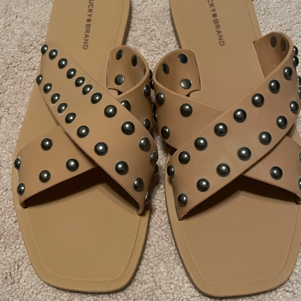 Lucky Brand Tan Studded Women's Sandals